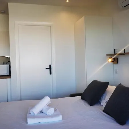 Charming Air-conditioned Studio 