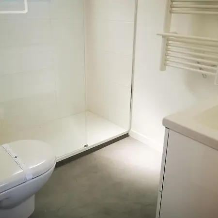 Apartament Charming Air-conditioned Studio 